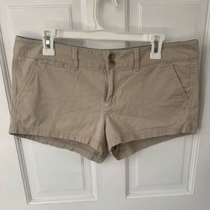 Khaki American Eagle Shorts